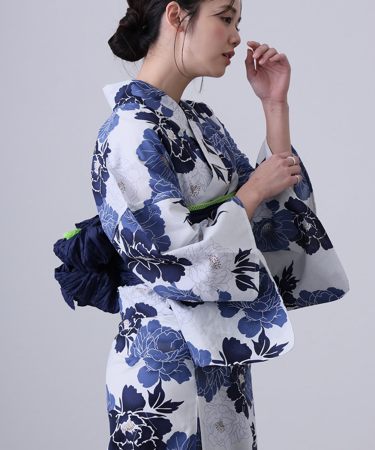 Yukata Tradicional, Kimono de  - Ethnic Clothing & Online Fashion Store Khaadi Uk reseña y precio